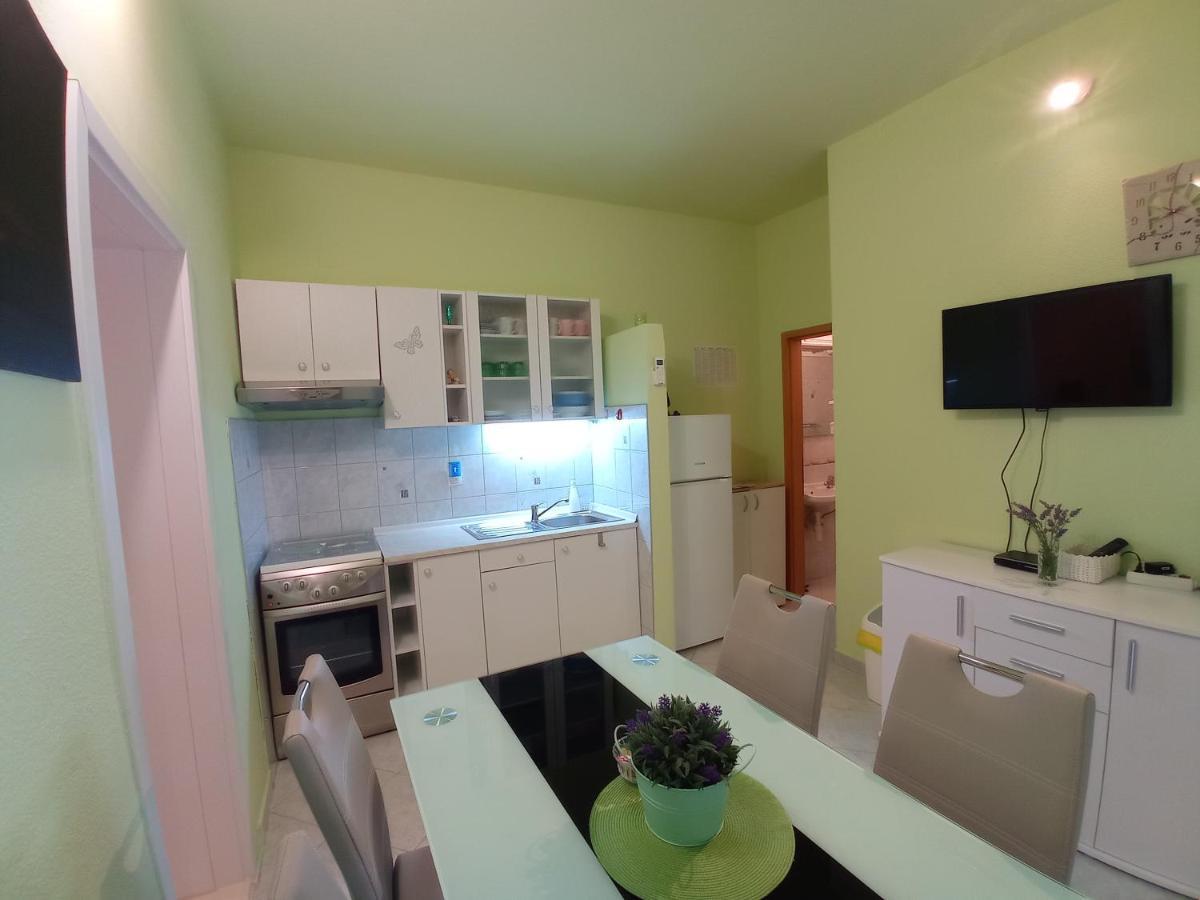 Apartment Igraliste Mirakul Seget Vranjica Exterior foto