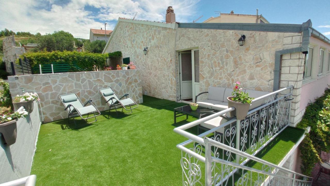 Apartment Igraliste Mirakul Seget Vranjica Exterior foto